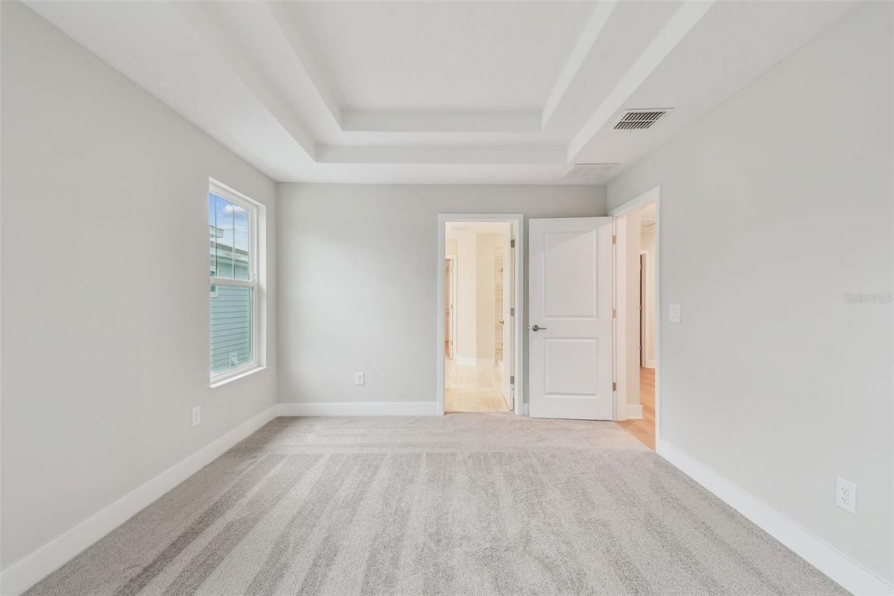 5633 Dartmouth Avenue N, Saint Petersburg, FL 33710 Photo