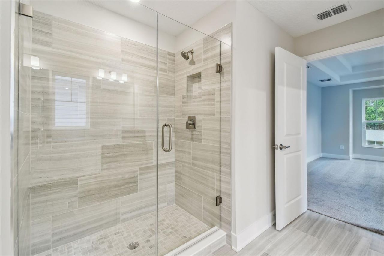 5663 Dartmouth Avenue N, Saint Petersburg, FL 33710 Photo