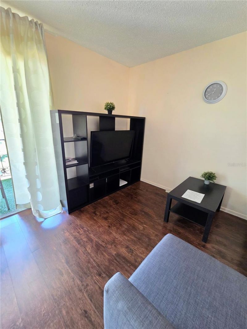 1323 83rd Avenue N, Unit D, Saint Petersburg, FL 33702 Photo