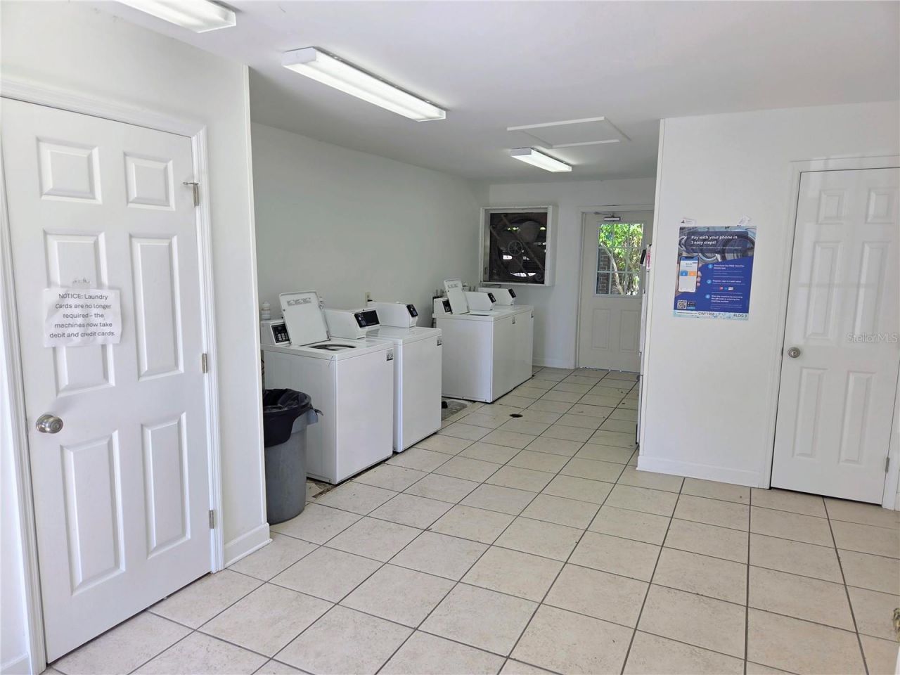 1323 83rd Avenue N, Unit D, Saint Petersburg, FL 33702 Photo