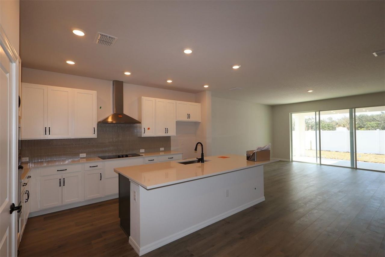 614 Kingswood Court, Bradenton, FL 34212 Photo