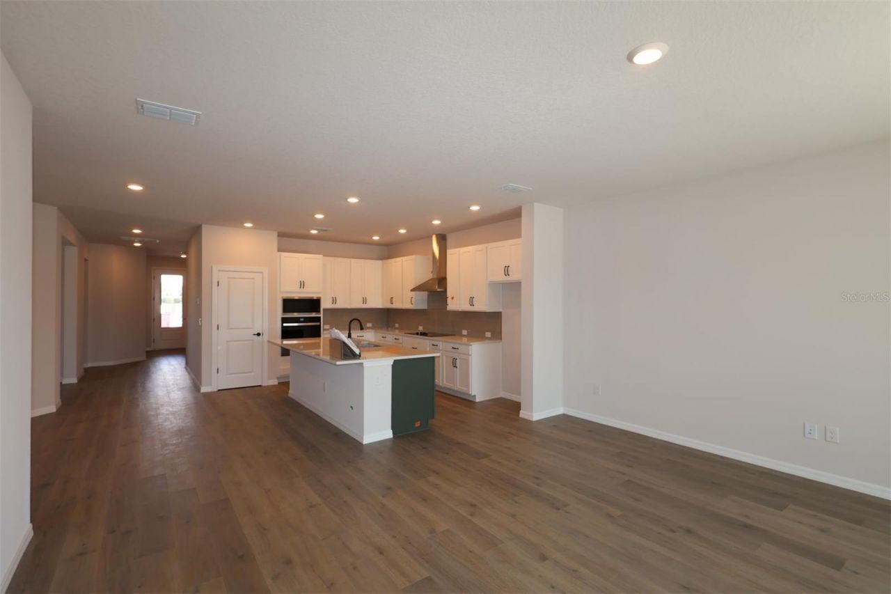 614 Kingswood Court, Bradenton, FL 34212 Photo