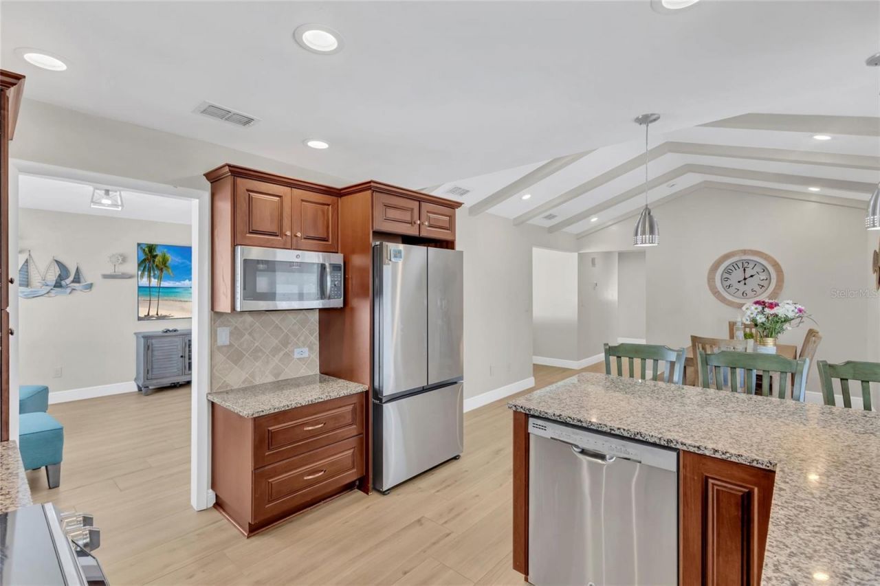 11034 Malaga Drive, Largo, FL 33774 Photo