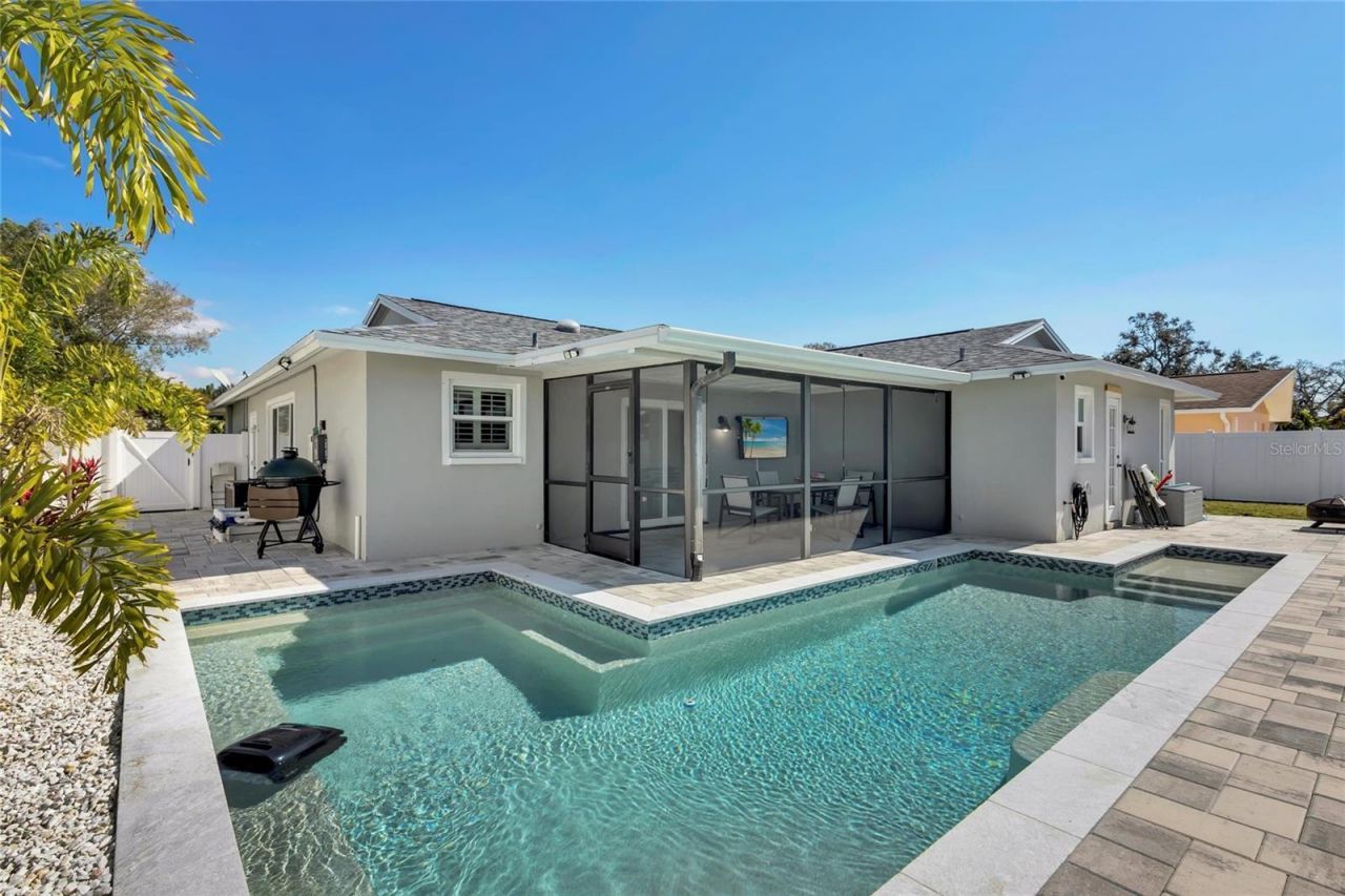 11034 Malaga Drive, Largo, FL 33774 Photo