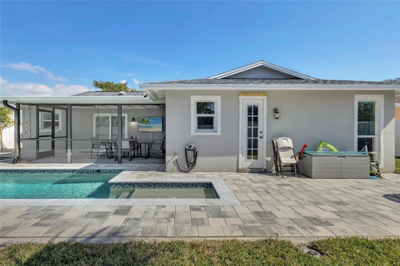 11034 Malaga Drive, Largo, FL 33774 Photo