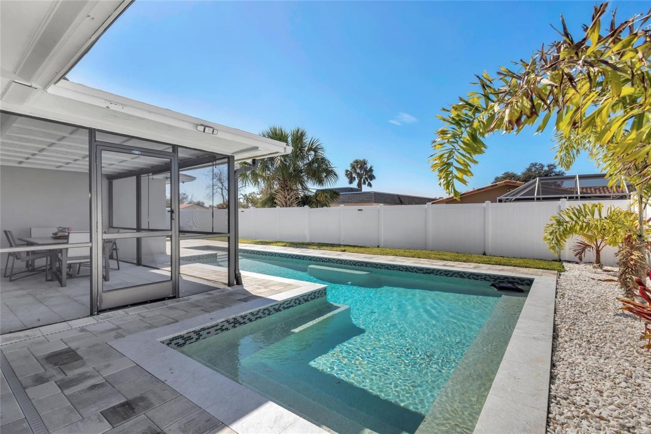 11034 Malaga Drive, Largo, FL 33774 Photo