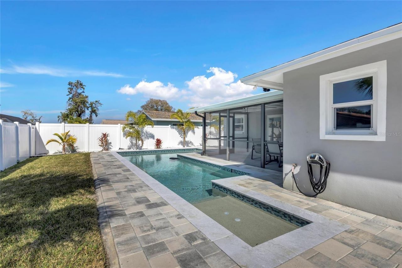 11034 Malaga Drive, Largo, FL 33774 Photo