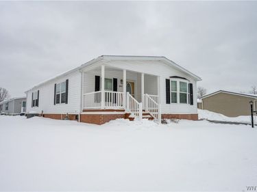 4597 Leytonstone Avenue, Clarence, NY 14031