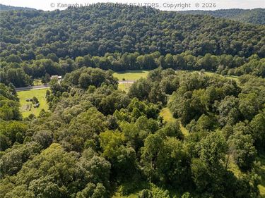 40 Two Mile Road, Branchland, WV 25506