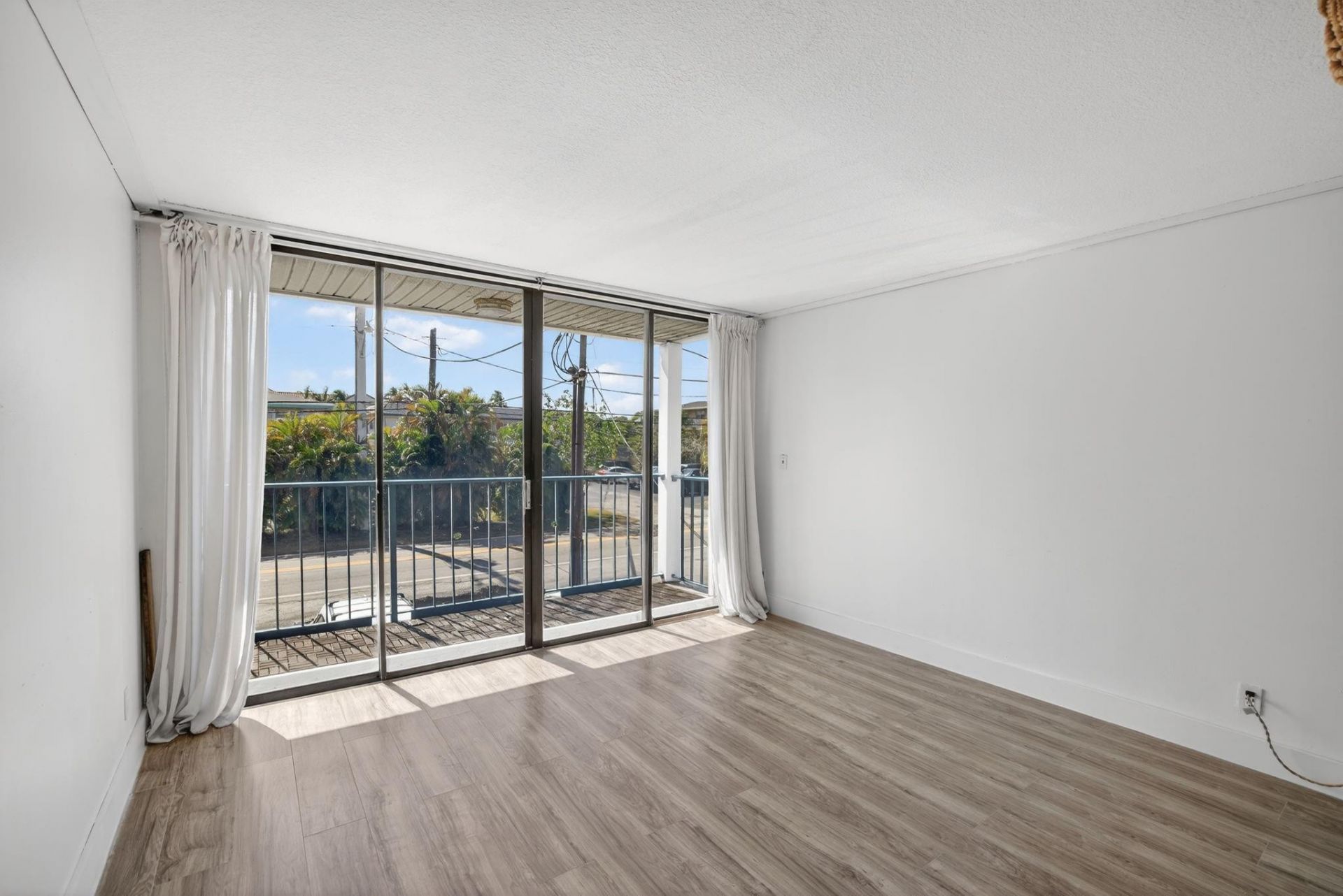 1531 SE 15th Street, Unit 8, Fort Lauderdale, FL 33316 Photo