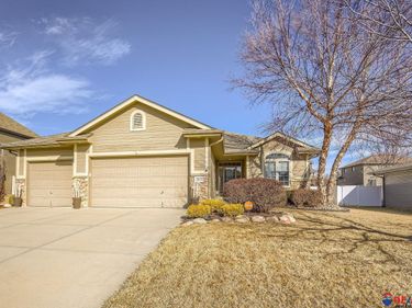 7628 Leawood Street, Papillion, NE 68046