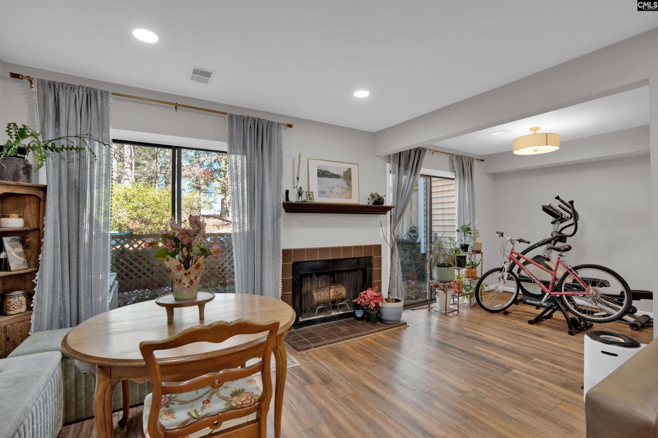 213 Mariners Row  Photo 10