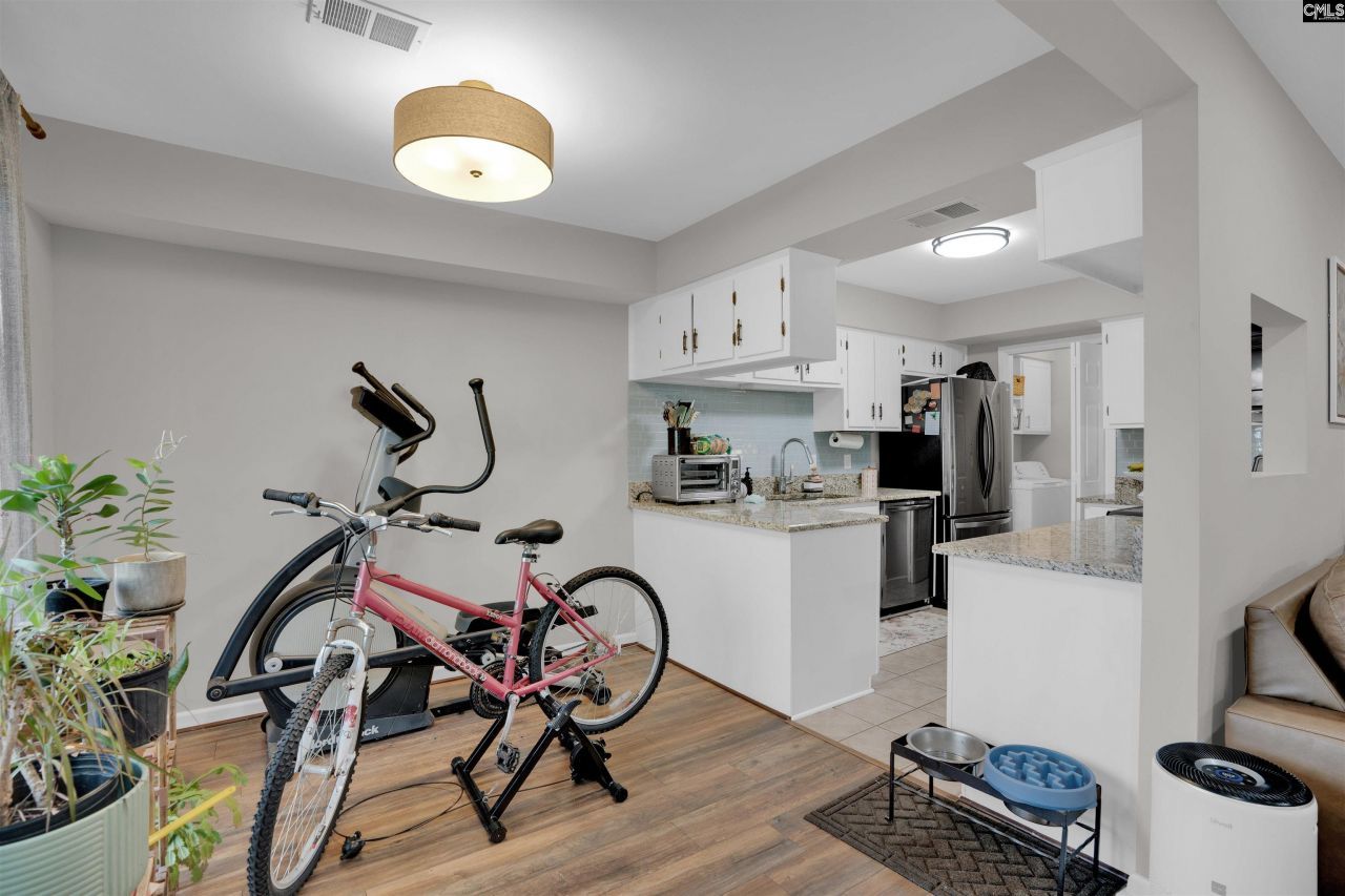 213 Mariners Row  Photo 12