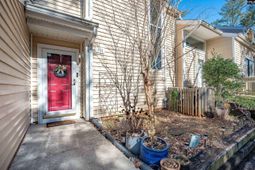 213 Mariners Row  photo 4