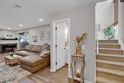 213 Mariners Row  photo 4