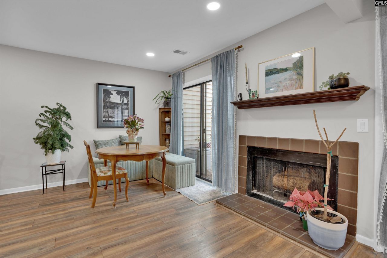 213 Mariners Row  Photo 9