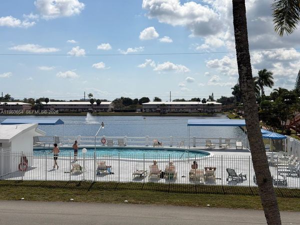 725 SW 11th Ave , Unit 17F, Hallandale Beach, FL 33009