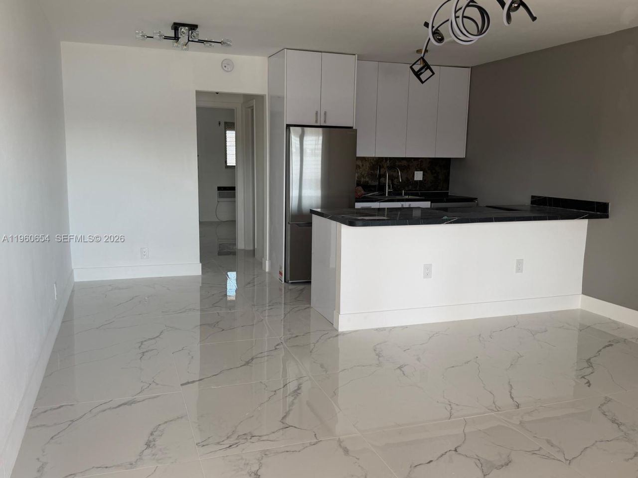 725 SW 11th Ave , Unit 17F, Hallandale Beach, FL 33009 Photo