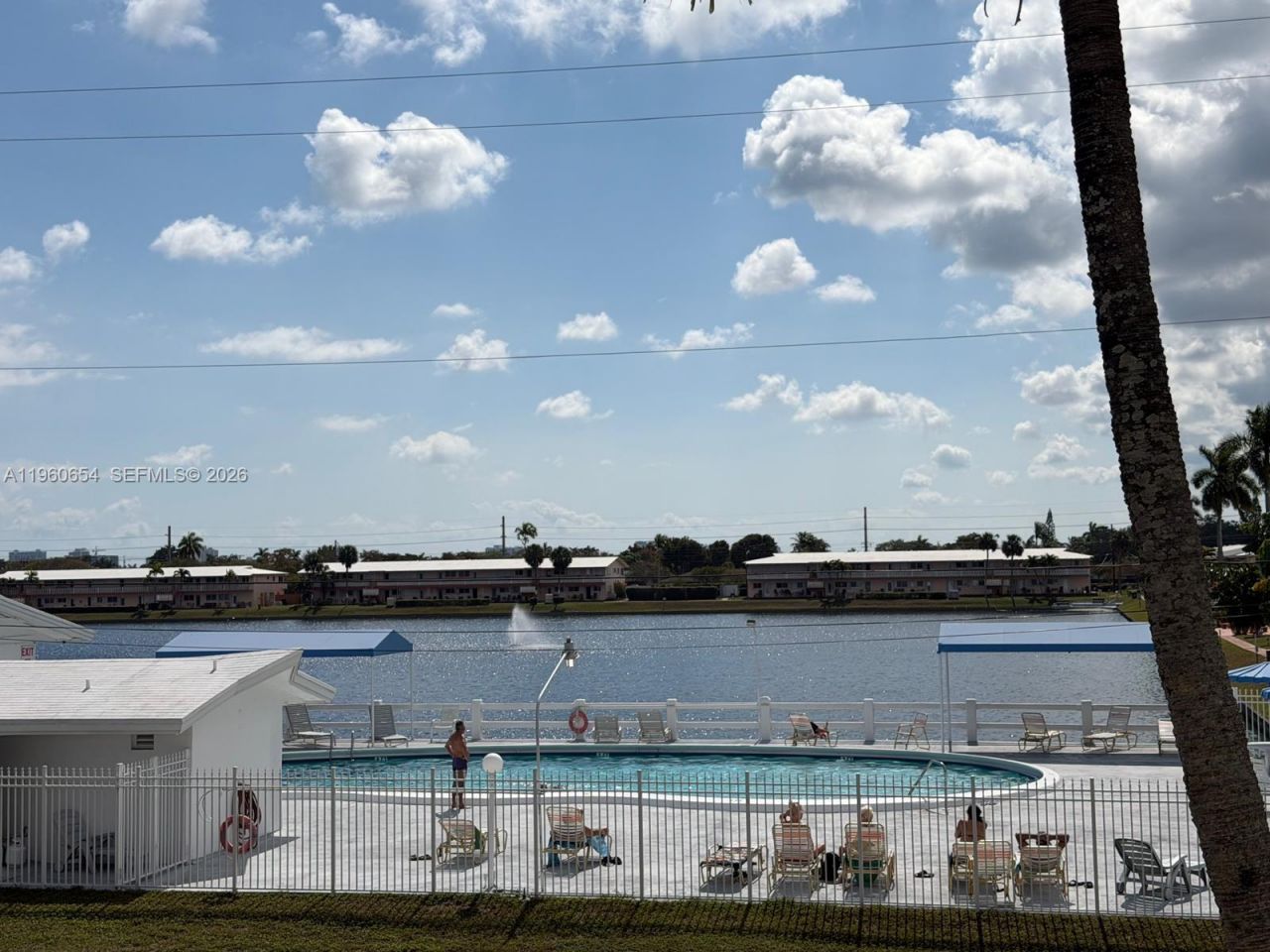 725 SW 11th Ave , Unit 17F, Hallandale Beach, FL 33009 Photo