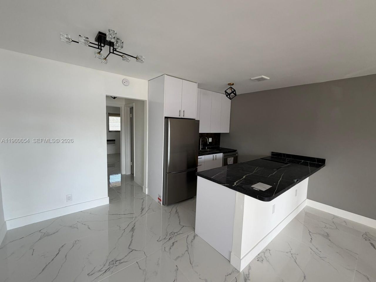 725 SW 11th Ave , Unit 17F, Hallandale Beach, FL 33009 Photo