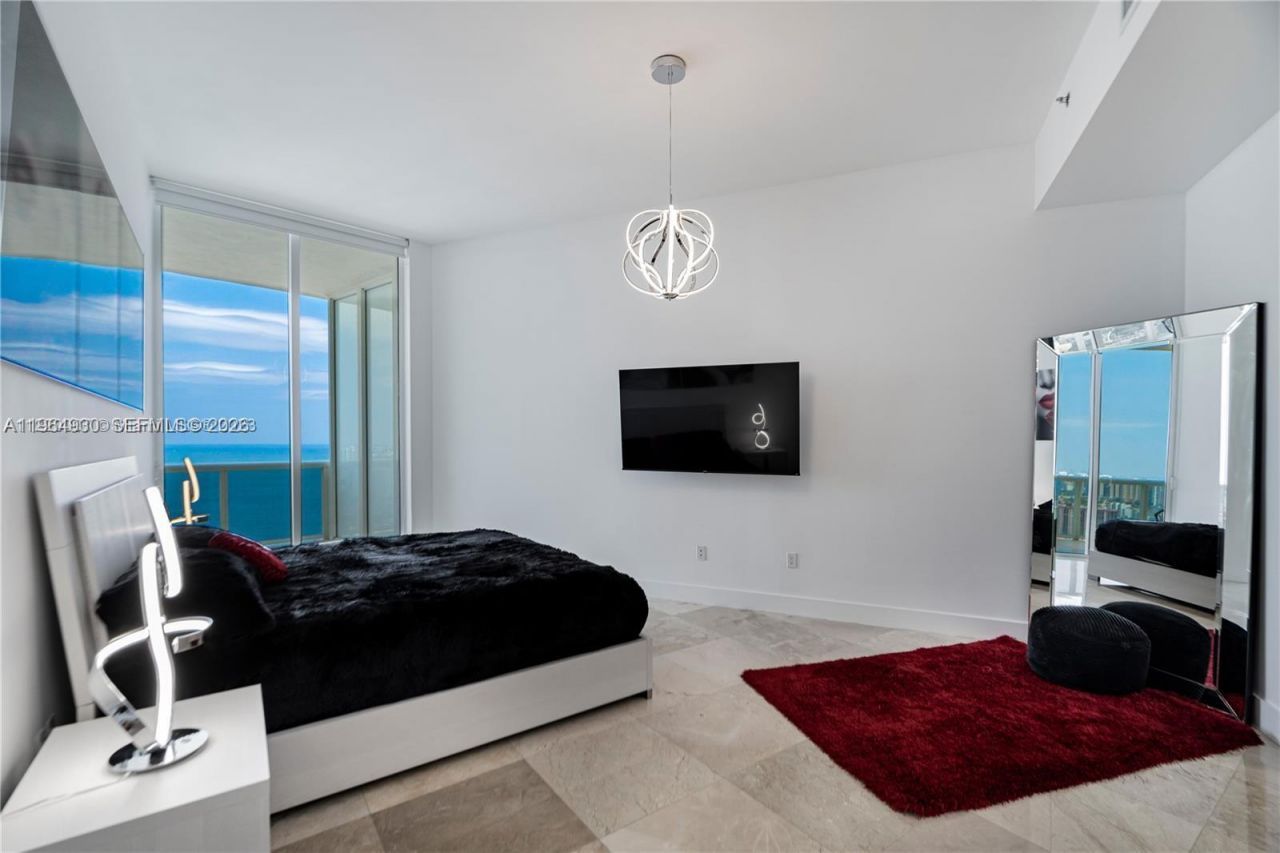 16001 Collins Ave, Unit 3803, Sunny Isles Beach, FL 33160 Photo
