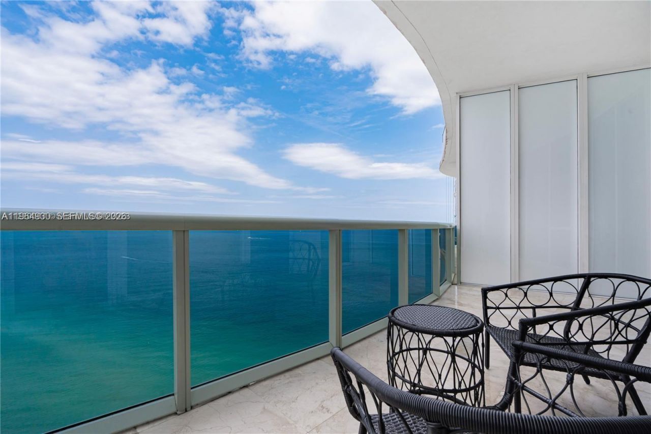 16001 Collins Ave, Unit 3803, Sunny Isles Beach, FL 33160 Photo
