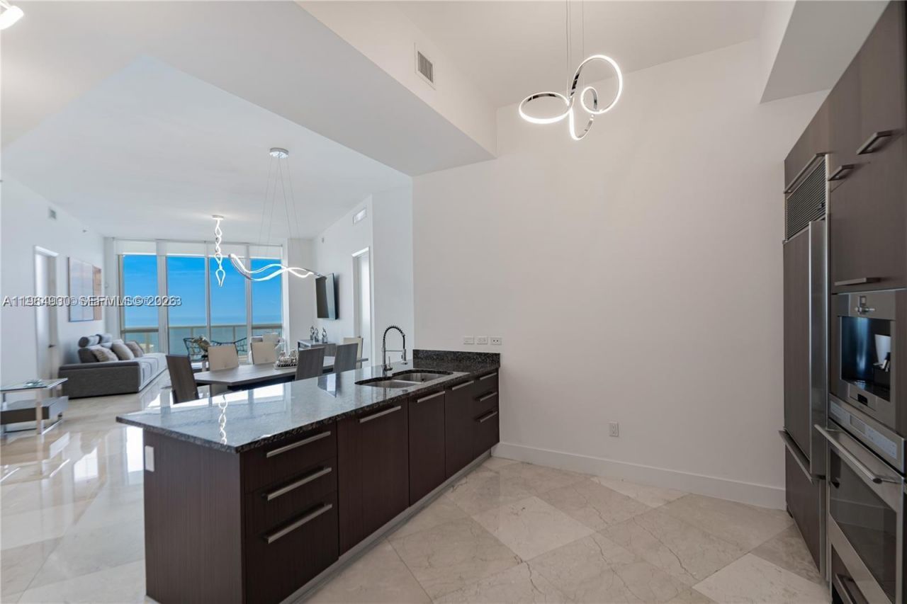 16001 Collins Ave, Unit 3803, Sunny Isles Beach, FL 33160 Photo