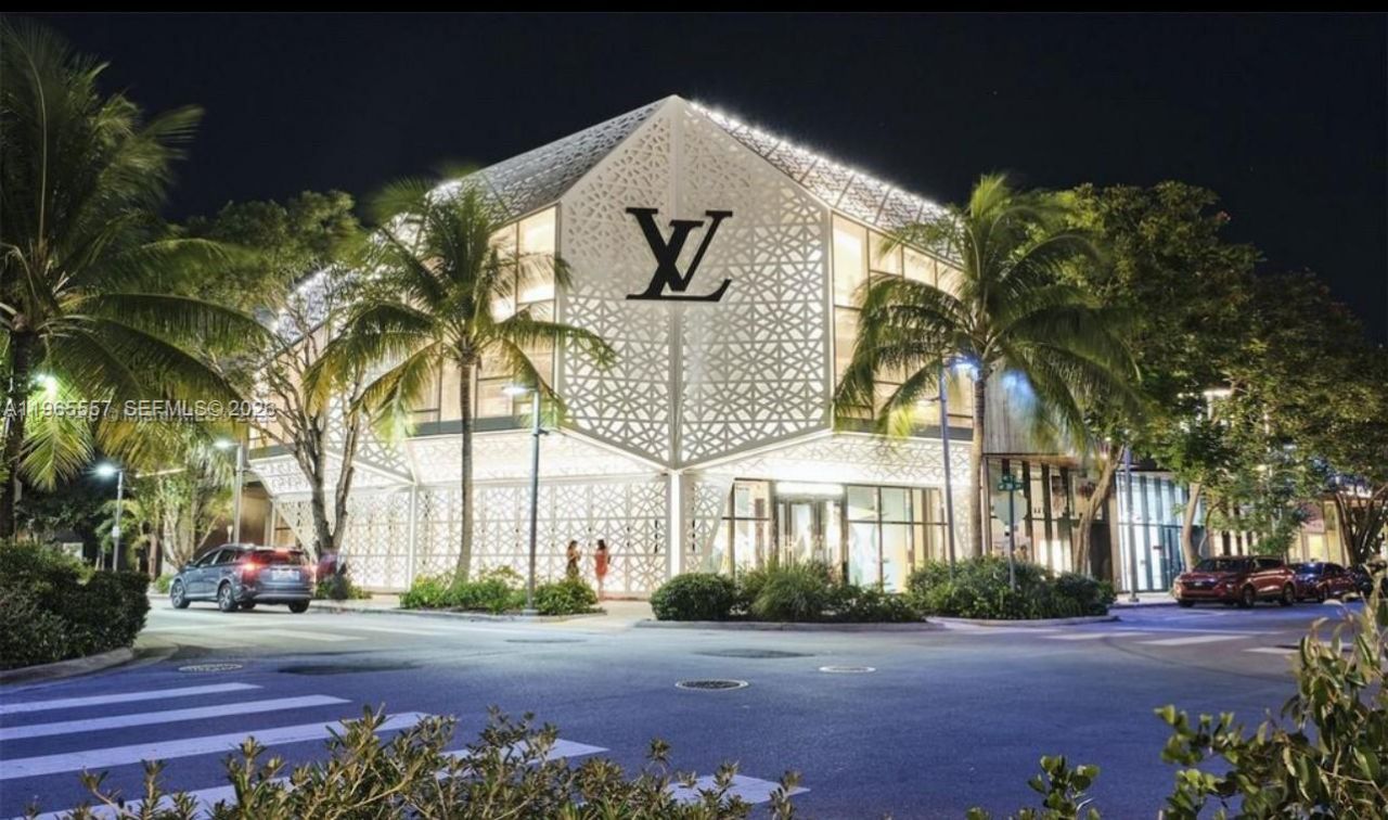 524 NE 65th St , Unit 2, Miami, FL 33138 Photo