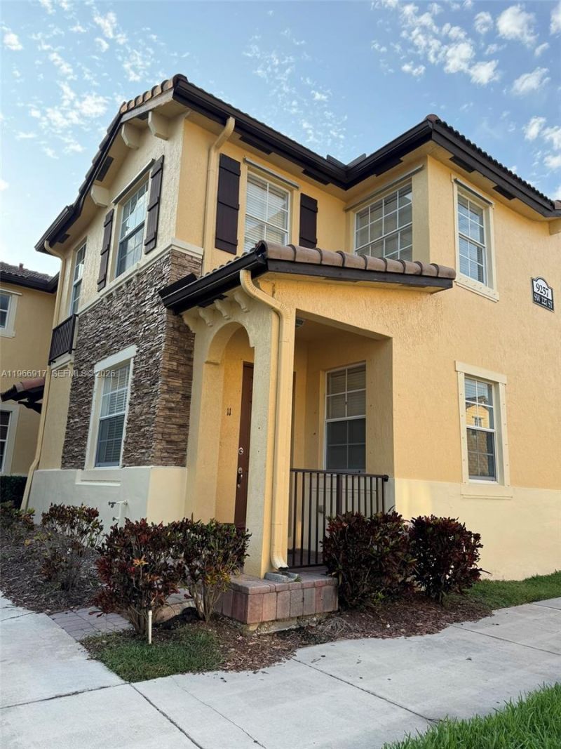 9257 SW 227th St, Unit 11, Cutler Bay, FL 33190 Photo