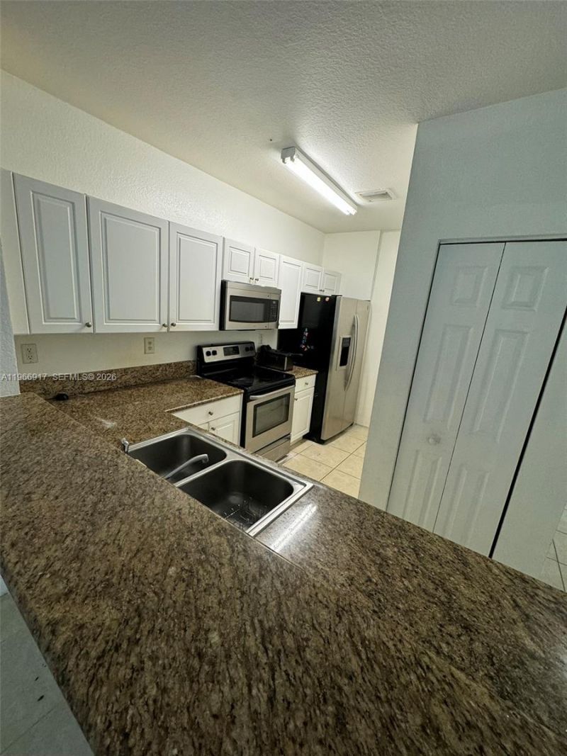 9257 SW 227th St, Unit 11, Cutler Bay, FL 33190 Photo