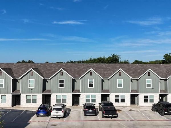 402 Garrett Court , Stephenville, TX 76401