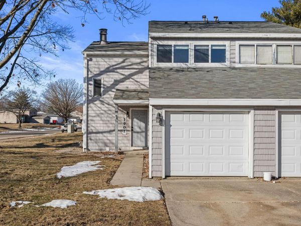 1901 Blackthorn Drive, Champaign, IL 61821