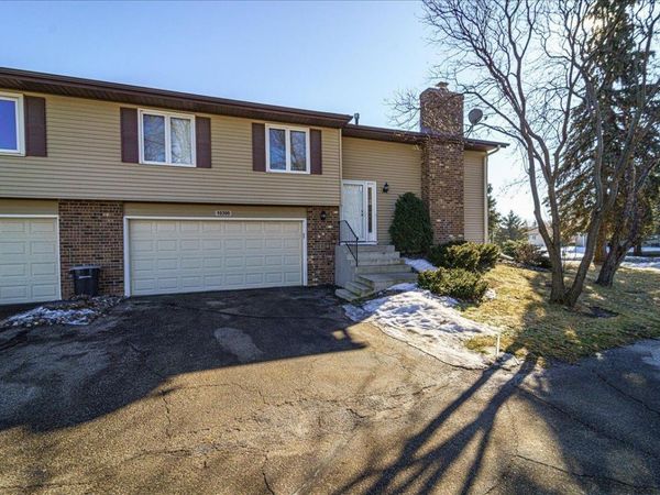 10390 Juniper Lane, Eden Prairie, MN 55347