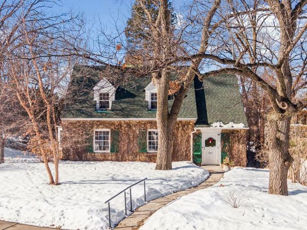 2740 Thomas Avenue S, Minneapolis, MN 55416