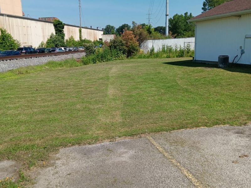 433 Oberlin Road, Elyria, OH 44035 Photo 26