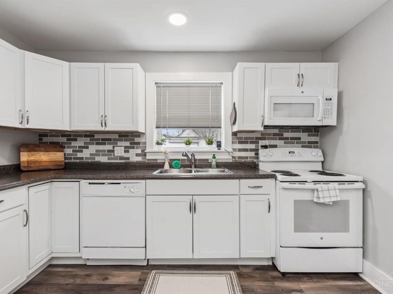 215 W Water Street, Bethel, OH 45106 Photo 7