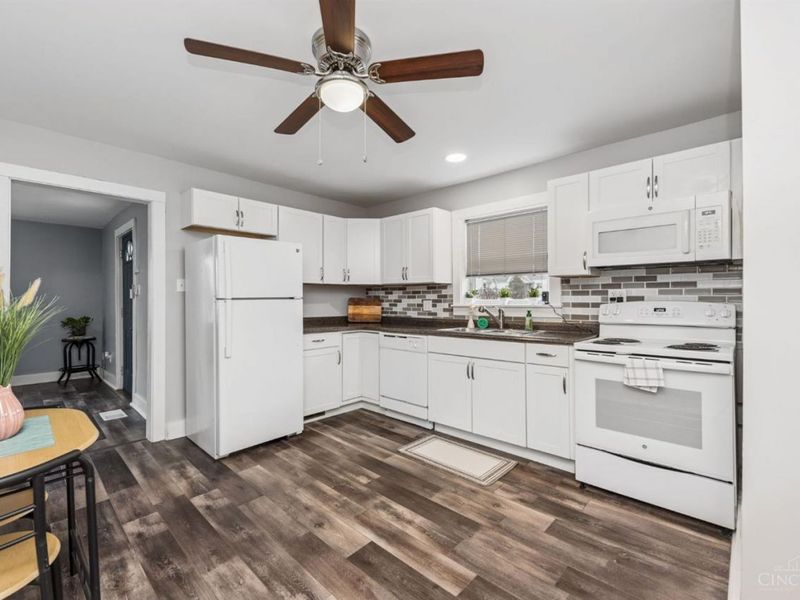 215 W Water Street, Bethel, OH 45106 Photo 8