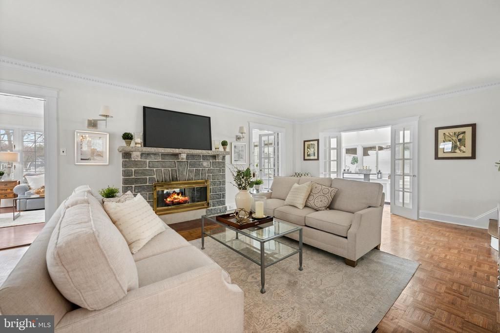 412 N Rolling Road, Springfield, PA 19064 Main Photo