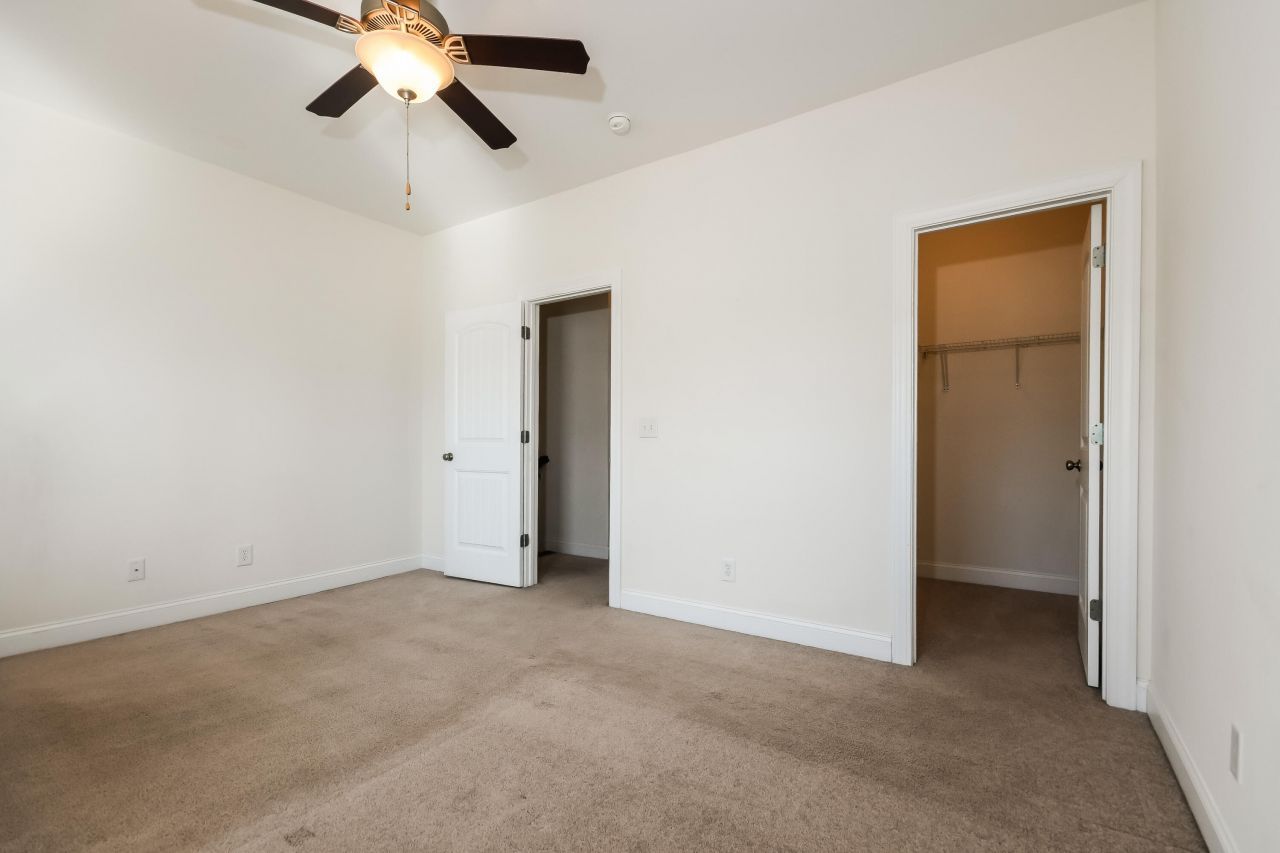 5194 Celtic Drive Photo 13