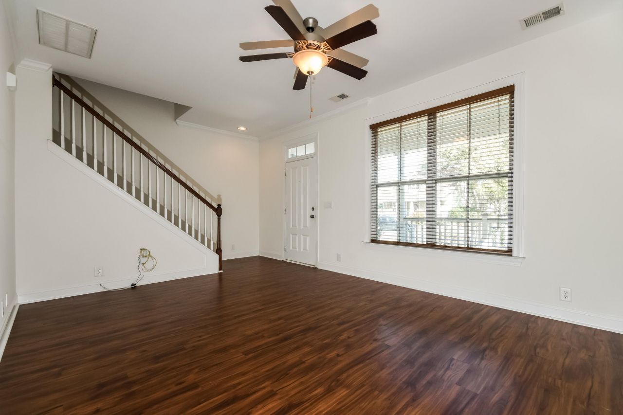 5194 Celtic Drive Photo 6