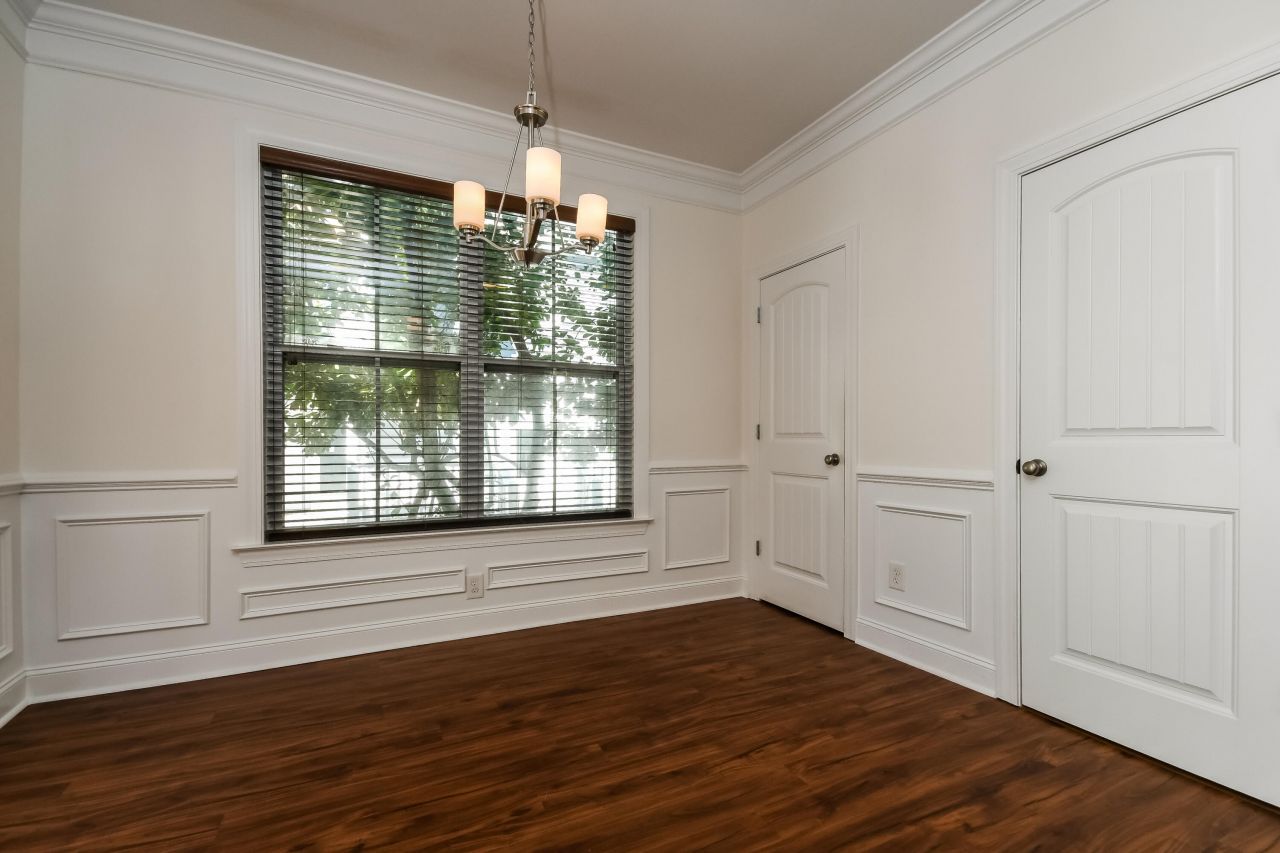 5194 Celtic Drive Photo 7