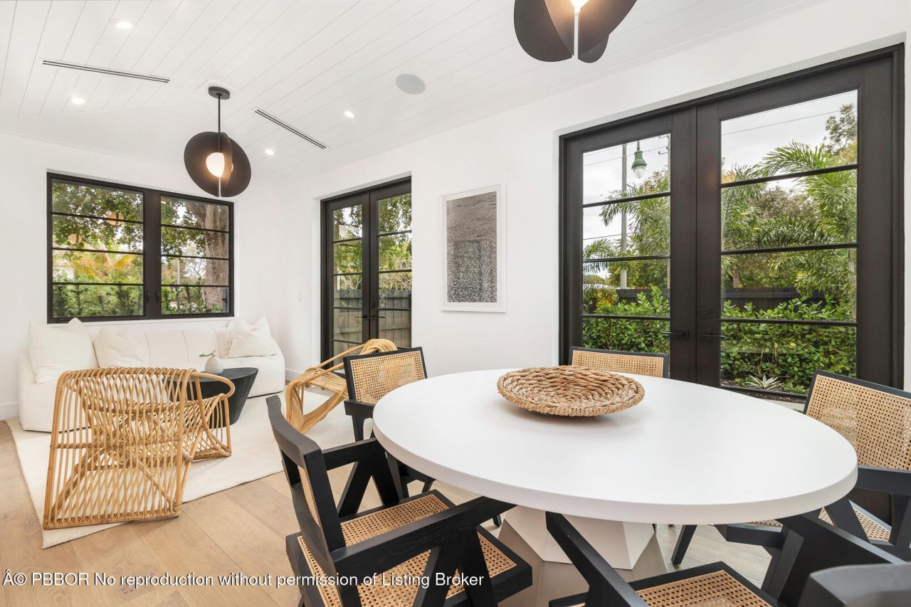 263 Alhambra Place, West Palm Beach, FL 33405 Photo