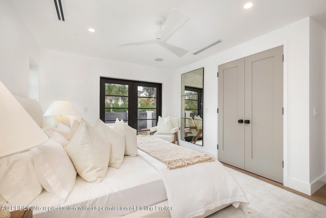 263 Alhambra Place, West Palm Beach, FL 33405 Photo