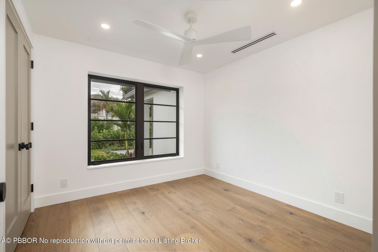 263 Alhambra Place, West Palm Beach, FL 33405 Photo