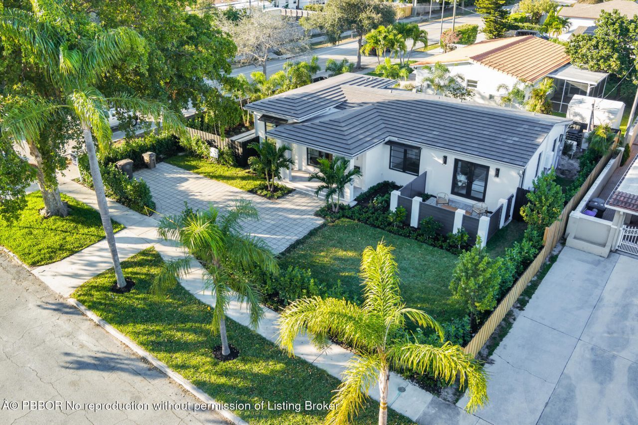 263 Alhambra Place, West Palm Beach, FL 33405 Photo