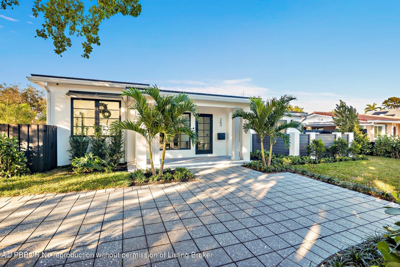 263 Alhambra Place, West Palm Beach, FL 33405 Photo