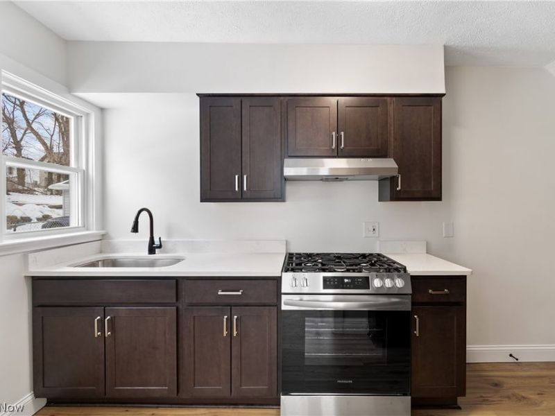 378 Cross Street, Akron, OH 44311 Photo 12