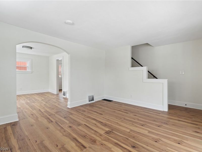 378 Cross Street, Akron, OH 44311 Photo 4