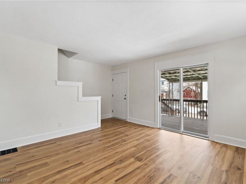 378 Cross Street, Akron, OH 44311 Photo 6