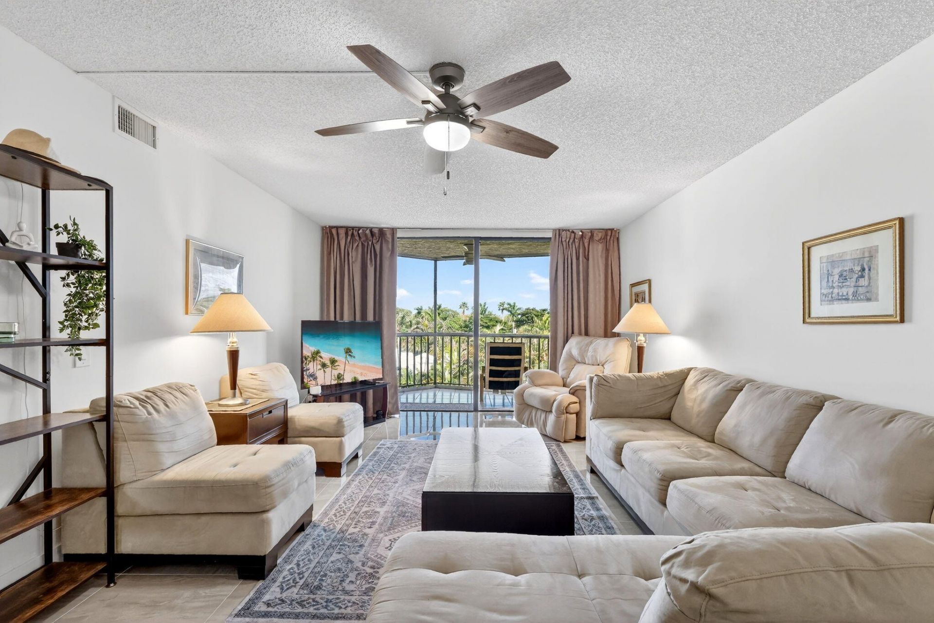 890 N Federal Highway, Unit 403, Lantana, FL 33462 Photo